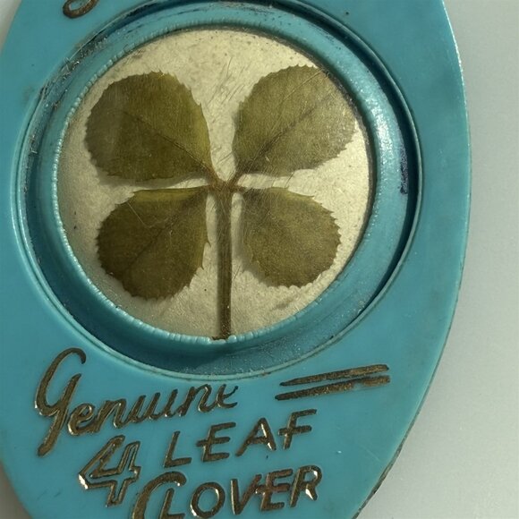 Lord Calvert Whiskey Keychain Advertisement Vintage 4 Leaf Clover Blue - Picture 4 of 5